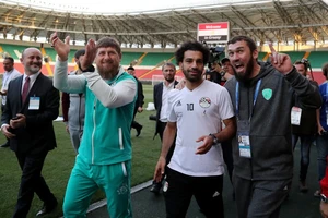 Salah đến Cheschnia vẫn chưa chịu ra sân tập