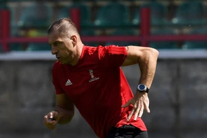 Pitana làm 'vua' trận khai mạc Nga - Saudi Arabia