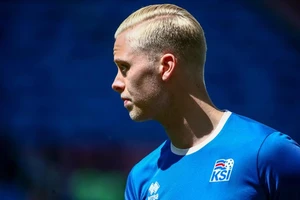 ‘Khoá’ Messi thành công, Magnusson được CLB Nga ‘hốt’