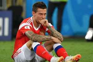 Smolov nói gì khi sút hỏng quả phạt đền đầu tiên?