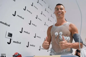 Ronaldo ngày đầu ra mắt, Juventus đã lấy lại vốn