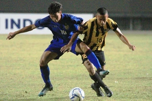 Lại lỗi nhầm cờ, fan Indonesia và Malaysia ‘choảng nhau’