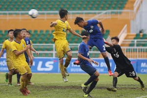 2 ứng viên vô địch chia điểm