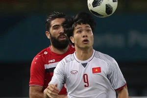 Vì sao AFC đưa hình bộ đôi Công Phượng - Văn Toàn?