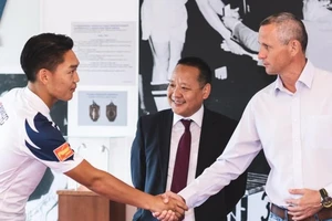 Cứ mang cái 'nick' Messi là đá hay