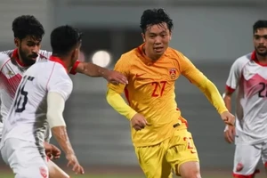 Tuyển Trung Quốc mở học viện, mua sao, HLV huyền thoại làm gì?