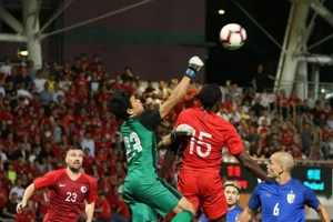 'Hậu duệ' Kiatisak ghi bàn cho tuyển Thái Lan