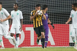 Malaysia đặt mục tiêu hạ ‘vạn lý trường thành’