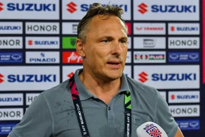  HLV Antoine Hey đội Myanmar: Phải đánh bại tuyển Việt Nam