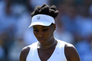 Quần vợt 'ngày đen tối', 'voi rừng' treo giày tuổi 40