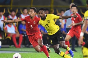 'Thua Việt Nam làm chúng tôi tỉnh ra'