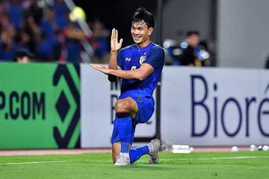 Malaysia biến Thái Lan thành cựu vương kịch tính như phim