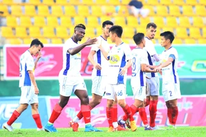 HA Gia Lai truất ngôi vương chủ giải trong sóng gió