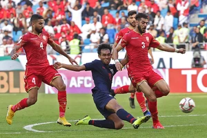 Cả nước Thái Lan ‘bày mưu cho canh bạc’ với UAE