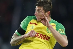 Cầu thủ vừa ký hợp đồng kỷ lục của Cardiff bị rơi máy bay