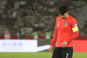 Son Heung-min nhận lỗi trong thất bại của Hàn Quốc ở Asian Cup