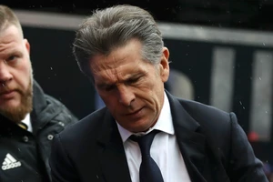 Leicester City 'trảm' thuyền trưởng Puel