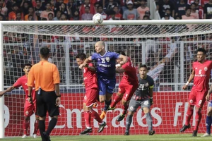 B. Bình Dương chia điểm cùng chủ nhà