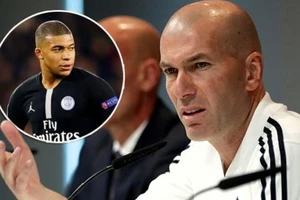 Con tim của Mbappe và ‘cuộc chiến’ giữa hai ‘ông trùm’