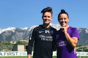 Williams ủng hộ tuyển nữ Mỹ, Cannavaro làm HLV tuyển TQ