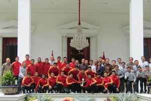 Tổng thống Widodo động viên tinh thần U-23 Indonesia