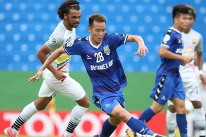 Tô Văn Vũ đoạt danh hiệu ‘bàn thắng đẹp nhất tuần’ AFC Cup