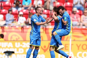 World Cup U-20: Đàn em Shevchenko vào bán kết