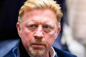 Bán sạch, huyền thoại Boris Becker vẫn không đủ tiền trả nợ