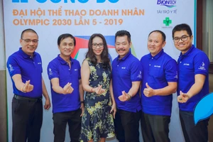 ‘Nói không với chai nhựa’ và chuyện con cá voi Hope