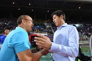 Bình tâm lại, HLV Nishino nói gì về trận Thái-Việt