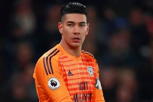 Etheridge quyết về Philippines đối đầu với tuyển Trung Quốc