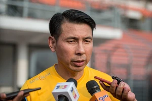 Về nhà, HLV Tan Cheng Hoe ‘xổ’ bức xúc sau trận thua ở Mỹ Đình