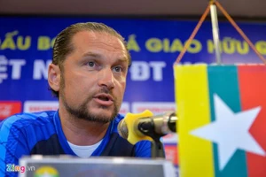 Popov muốn đánh bại ứng viên vô địch bóng đá nam SEA Games 30