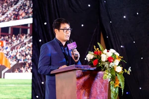 Á quân V-League TP.HCM đột phá tìm… tiền