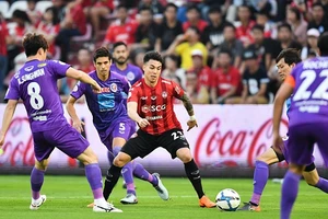 Thai-League đôi lúc cũng... khó đỡ