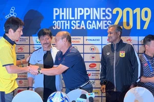 Ông Nishino làm thế nào để kiểm soát các trợ lý của mình?