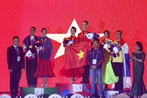 Dancesports mang về HCV thứ hai cho thể thao Việt Nam