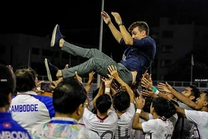 HLV U-22 Campuchia: ‘Thắng U-22 Việt Nam ư? Hãy chờ tối mai’