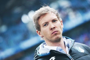 Mourinho nói gì khi bị 'Tiểu Mourinho' đá bại?