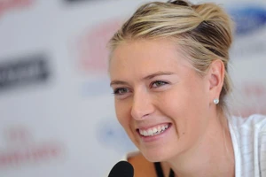 'Búp bê' Nga giã từ quần vợt