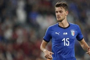 Juventus náo loạn vì tuyển thủ Ý đầu tiên dính COVID-19