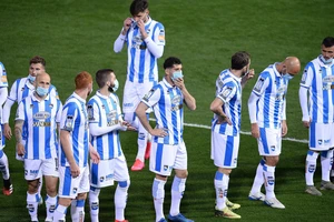 Cầu thủ Nicaragua rất sợ dịch COVID-19 nhưng vẫn phải đá