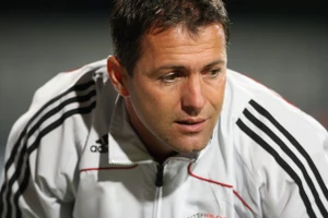 Tân HLV Iran muốn thắng Campuchia, Hong Kong