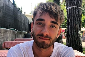 Cuộc sống không mỉm cười với tài năng trẻ bóng đá Ý