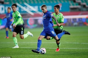 K-League thu hút hàng triệu view 'thời thèm bóng đá'