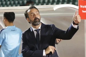 Thua 4 trận, "ghế" của HLV Fabio Lopez đã gãy