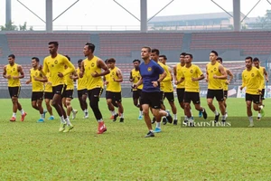 Đối thủ của tuyển Việt Nam lo bị cách ly ở vòng loại World Cup