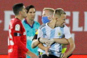 Barcelona đòi truy tố hình sự fan hâm mộ