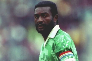 Đội trưởng tuyển Cameroon qua đời tuổi 57