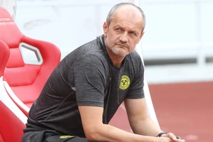 Vidakovic bỏ lỡ cơ hội tái đấu với HLV Phan Thanh Hùng